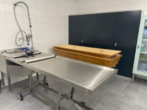 Bare für Leichenwäsche